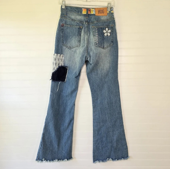 Urban Outfitters BDG High Waisted Flare Jean Indigo Crafted 26 - Picture 4 of 12